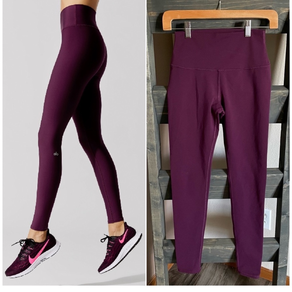 ALO Yoga High-Waist Airlift Legging in Black Plum